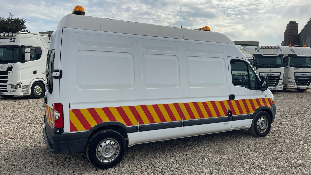 RENAULT MASTER 35 2.5 DCI 100PS - 无侧窗厢式货车, 市政/ 专用车辆:图4 RENAULT MASTER 35 2.5 DCI 100PS - 无侧窗厢式货车, 市政/ 专用车辆:图4