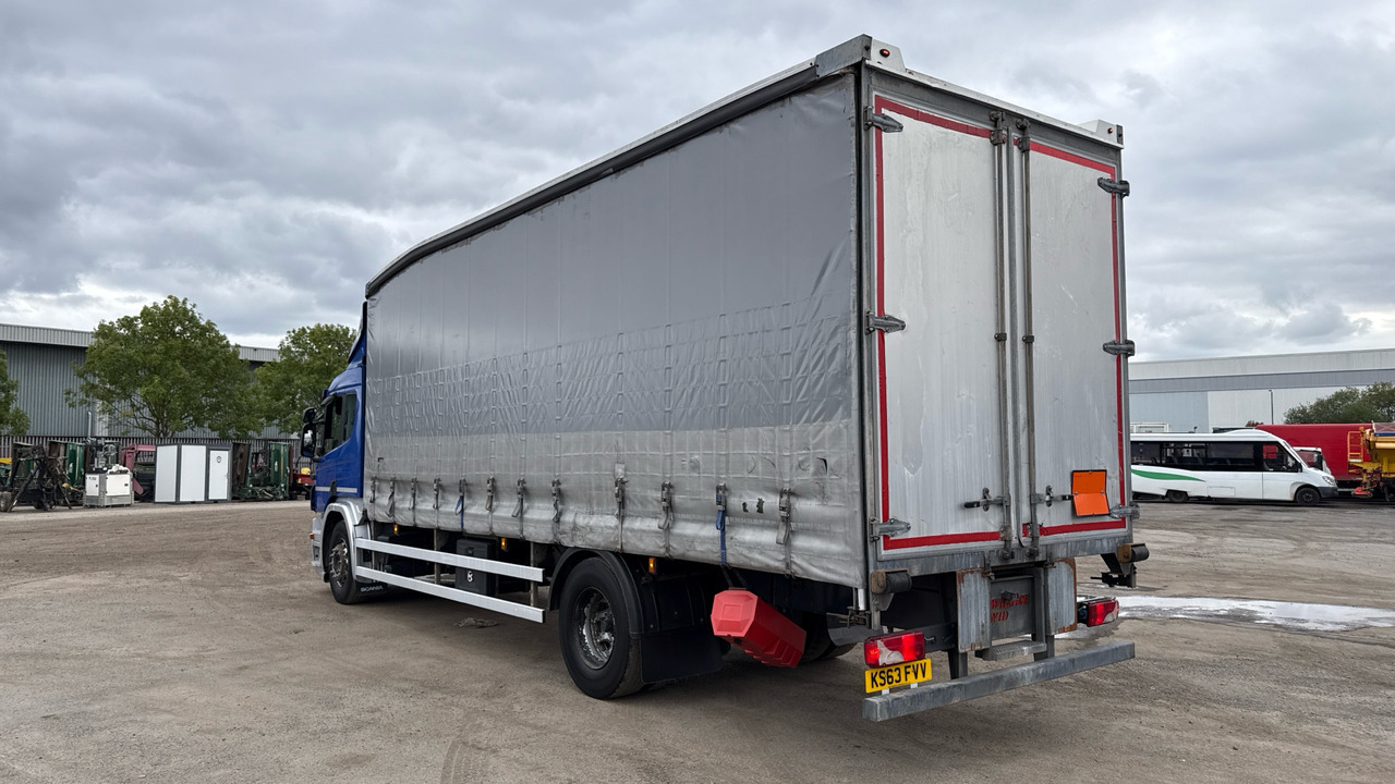 SCANIA P 230 - 侧帘卡车:图3 SCANIA P 230 - 侧帘卡车:图3