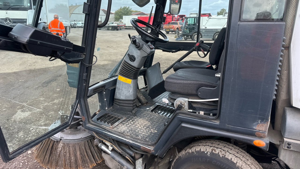 SCHMIDT SWINGO 200 - 道路清扫机:图5 SCHMIDT SWINGO 200 - 道路清扫机:图5