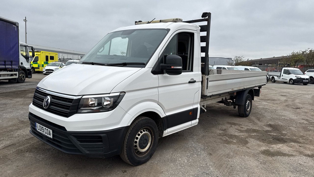 VOLKSWAGEN CRAFTER CR35 2.0 TDI 140PS - 平板货车:图2 VOLKSWAGEN CRAFTER CR35 2.0 TDI 140PS - 平板货车:图2