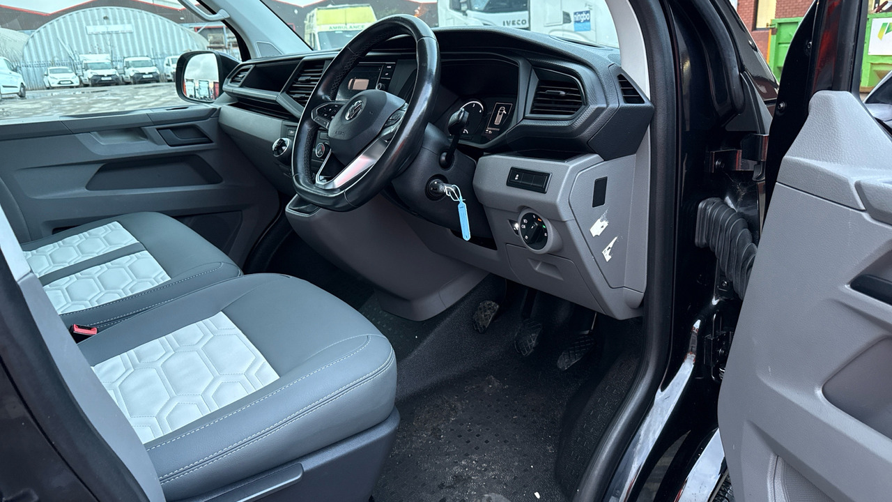 VOLKSWAGEN TRANSPORTER T28 2.0 TDI 110PS HIGHLINE CAMPER VAN - 露营货车:图5 VOLKSWAGEN TRANSPORTER T28 2.0 TDI 110PS HIGHLINE CAMPER VAN - 露营货车:图5