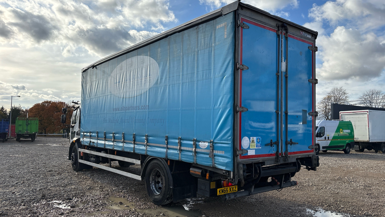 VOLVO FL 250 - 侧帘卡车:图3 VOLVO FL 250 - 侧帘卡车:图3