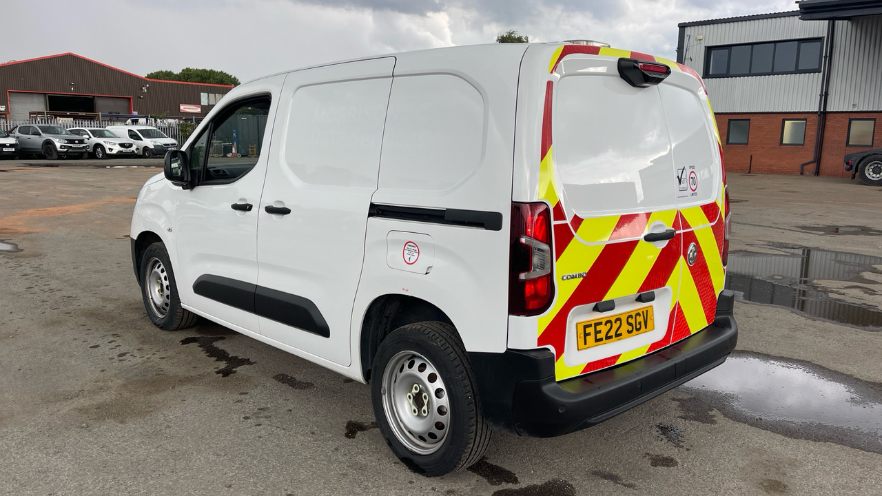 Vauxhall Combo Cargo 2300 1.5 TURBO D 100PS - 紧凑型面包车:图3 Vauxhall Combo Cargo 2300 1.5 TURBO D 100PS - 紧凑型面包车:图3