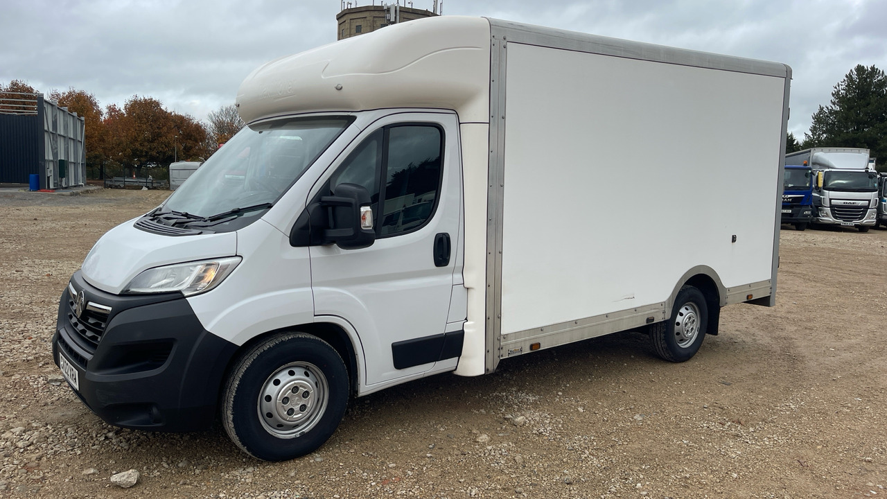 Vauxhall Movano 3500 2.2 TURBO 140PS - 厢式货车:图2 Vauxhall Movano 3500 2.2 TURBO 140PS - 厢式货车:图2