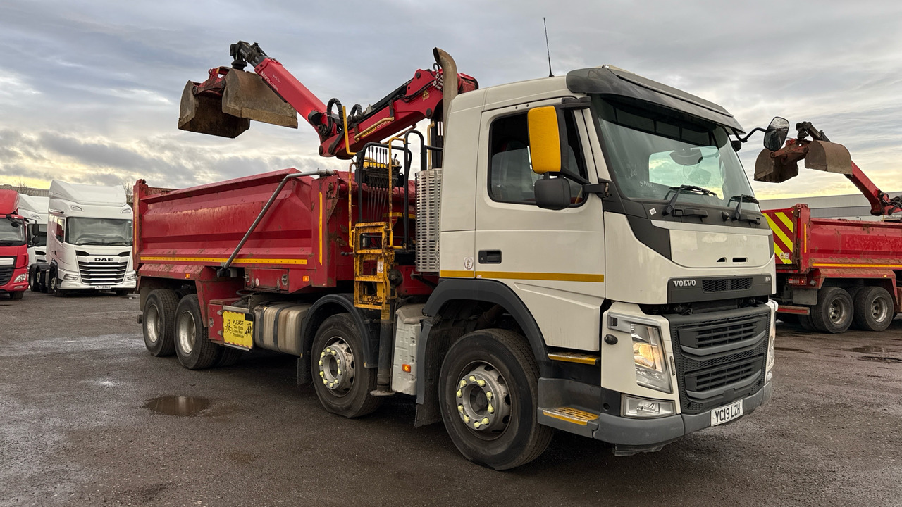 Volvo FM 410 - 翻斗车, 起重车:图1 Volvo FM 410 - 翻斗车, 起重车:图1