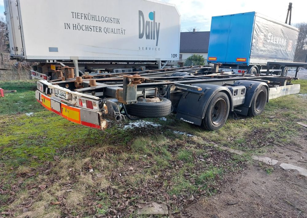 Krone Tandem BDF - 集装箱运输车/ 可拆卸车身的拖车:图2 Krone Tandem BDF - 集装箱运输车/ 可拆卸车身的拖车:图2