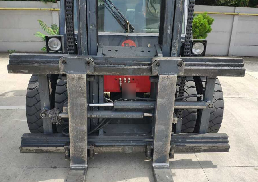 Dan Truck 9680 DD - 柴油叉车:图4 Dan Truck 9680 DD - 柴油叉车:图4