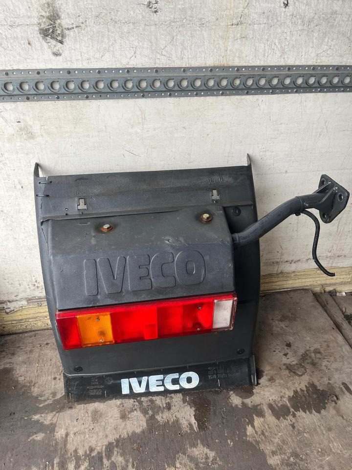 IVECO Stralis 450 Kotflügel vorne links 41299389 / 41299388 - 挡泥板 适用于 卡车:图1 IVECO Stralis 450 Kotflügel vorne links 41299389 / 41299388 - 挡泥板 适用于 卡车:图1