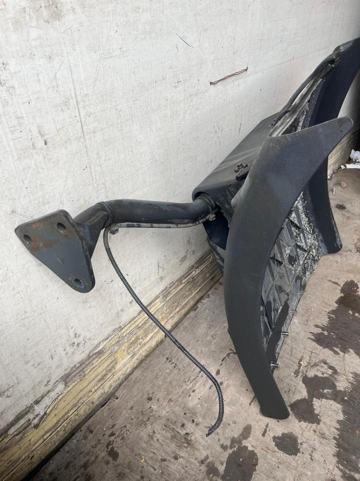 IVECO Stralis 450 Kotflügel vorne links 41299389 / 41299388 - 挡泥板 适用于 卡车:图4 IVECO Stralis 450 Kotflügel vorne links 41299389 / 41299388 - 挡泥板 适用于 卡车:图4