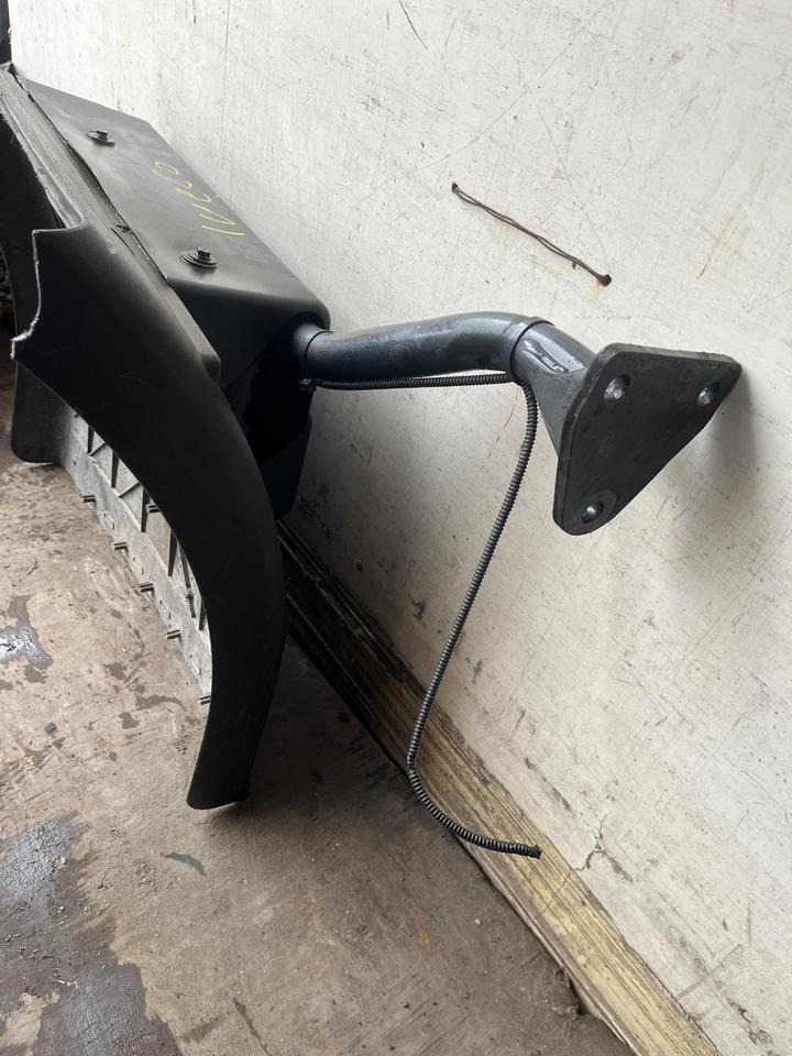 IVECO Stralis 450 Kotflügel vorne rechts 41299389 / 41299388 - 挡泥板 适用于 卡车:图4 IVECO Stralis 450 Kotflügel vorne rechts 41299389 / 41299388 - 挡泥板 适用于 卡车:图4