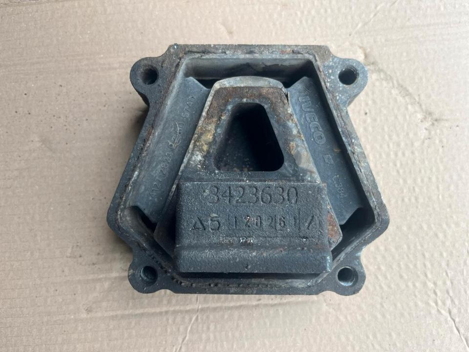 IVECO Stralis 450 Motorlager Motorhalter 3423630 - 发动机轴承 适用于 卡车:图1 IVECO Stralis 450 Motorlager Motorhalter 3423630 - 发动机轴承 适用于 卡车:图1
