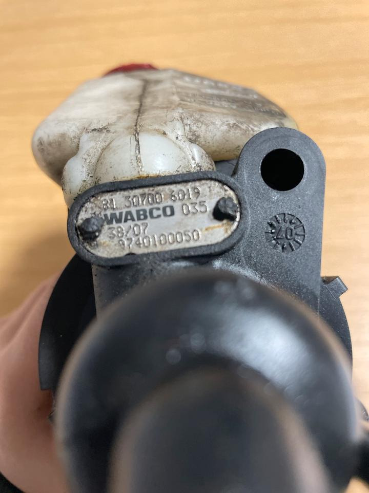 MAN Geberzylinder Kopplung WABCO 81.307006019 - 离合器主缸 适用于 卡车:图4 MAN Geberzylinder Kopplung WABCO 81.307006019 - 离合器主缸 适用于 卡车:图4