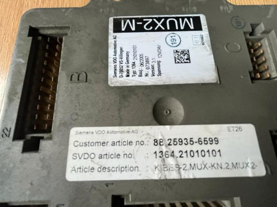MAN Siemens VDO MUX2-M Steuergerät 88.25935-6599 - ECU 适用于 卡车:图2 MAN Siemens VDO MUX2-M Steuergerät 88.25935-6599 - ECU 适用于 卡车:图2