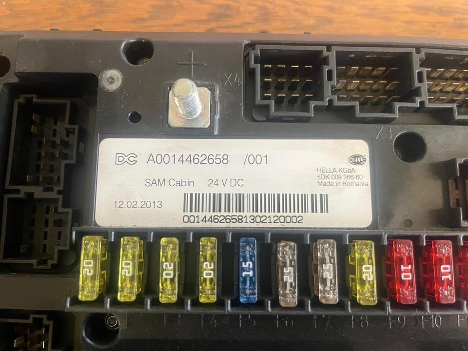 Mercedes Actros MP4 SAM Cabin Sicherungskasten A0014462658 - 保险丝 适用于 卡车:图3 Mercedes Actros MP4 SAM Cabin Sicherungskasten A0014462658 - 保险丝 适用于 卡车:图3