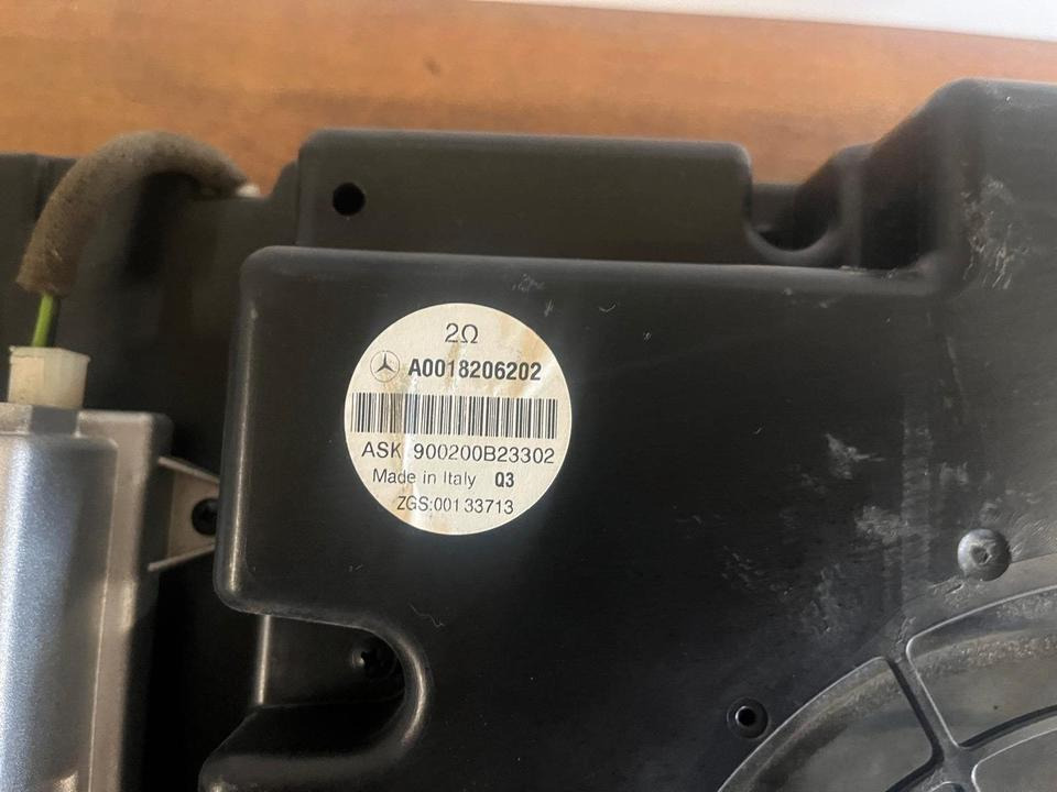 Mercedes Actros MP4 Subwoofer Soundsystem Bass A0018206202 - 仪表板 适用于 卡车:图3 Mercedes Actros MP4 Subwoofer Soundsystem Bass A0018206202 - 仪表板 适用于 卡车:图3