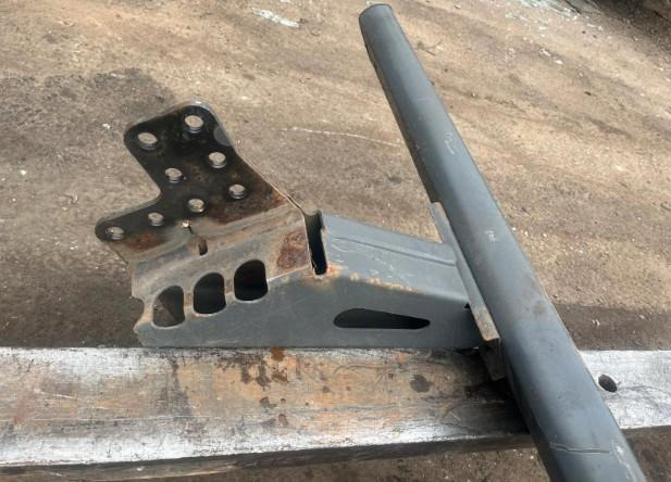 Mercedes Actros MP4 Unterfahrschutz - 车身和外部 适用于 卡车:图5 Mercedes Actros MP4 Unterfahrschutz - 车身和外部 适用于 卡车:图5