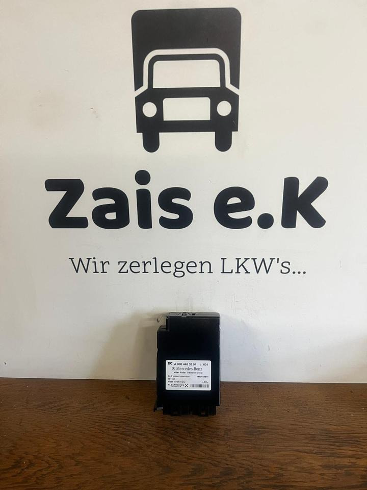 Mercedes Actros MP4 Video Radar Steuergerät A0004463551 - ECU 适用于 卡车:图1 Mercedes Actros MP4 Video Radar Steuergerät A0004463551 - ECU 适用于 卡车:图1