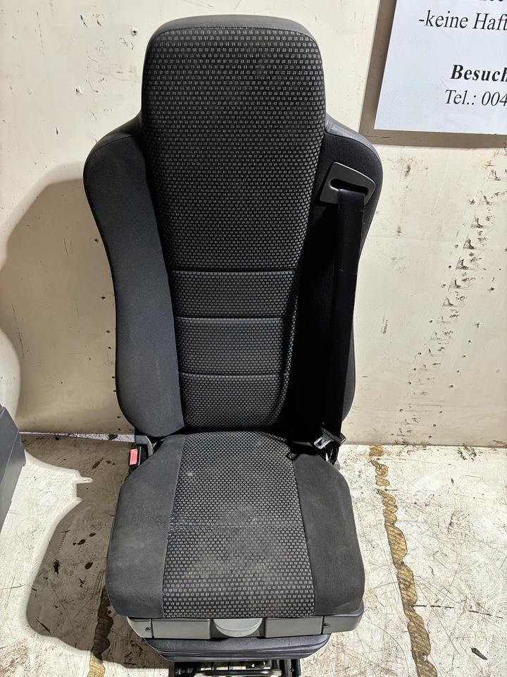 Mercedes Atego 3 Fahrersitz mit Luft - 座椅 适用于 卡车:图2 Mercedes Atego 3 Fahrersitz mit Luft - 座椅 适用于 卡车:图2