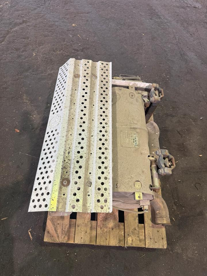 Mercedes Atego 4 EU6 Auspuff Katalysator A0044902812 - 催化转化器 适用于 卡车:图2 Mercedes Atego 4 EU6 Auspuff Katalysator A0044902812 - 催化转化器 适用于 卡车:图2