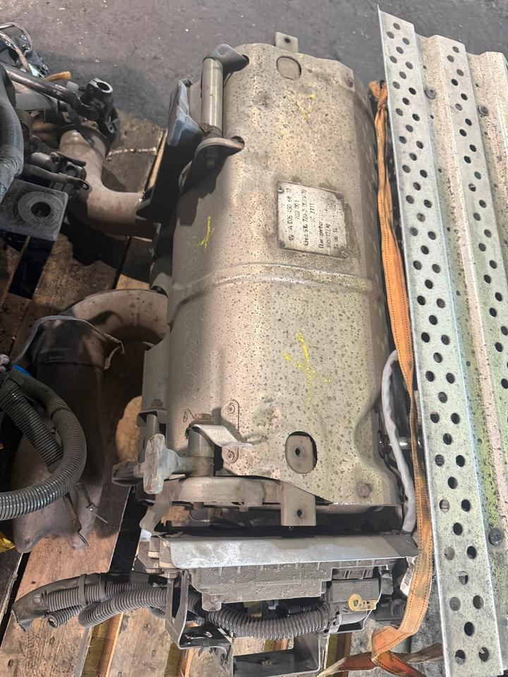 Mercedes Atego 4 EU6 Auspuff Katalysator A0054906812 - 催化转化器 适用于 卡车:图2 Mercedes Atego 4 EU6 Auspuff Katalysator A0054906812 - 催化转化器 适用于 卡车:图2