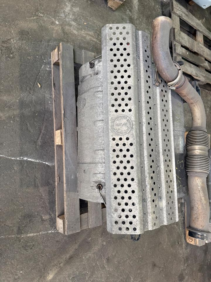 Mercedes Atego 4 EU6 Auspuff Katalysator A0064904012 - 催化转化器 适用于 卡车:图2 Mercedes Atego 4 EU6 Auspuff Katalysator A0064904012 - 催化转化器 适用于 卡车:图2
