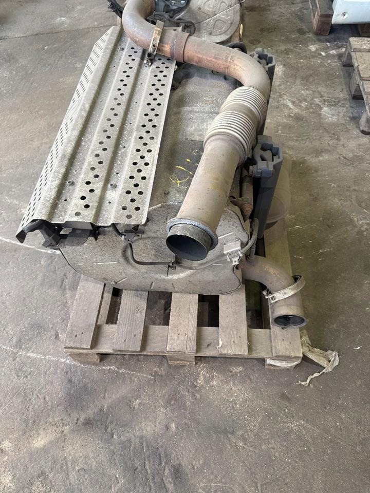 Mercedes Atego 4 EU6 Auspuff Katalysator A0064904012 - 催化转化器 适用于 卡车:图1 Mercedes Atego 4 EU6 Auspuff Katalysator A0064904012 - 催化转化器 适用于 卡车:图1
