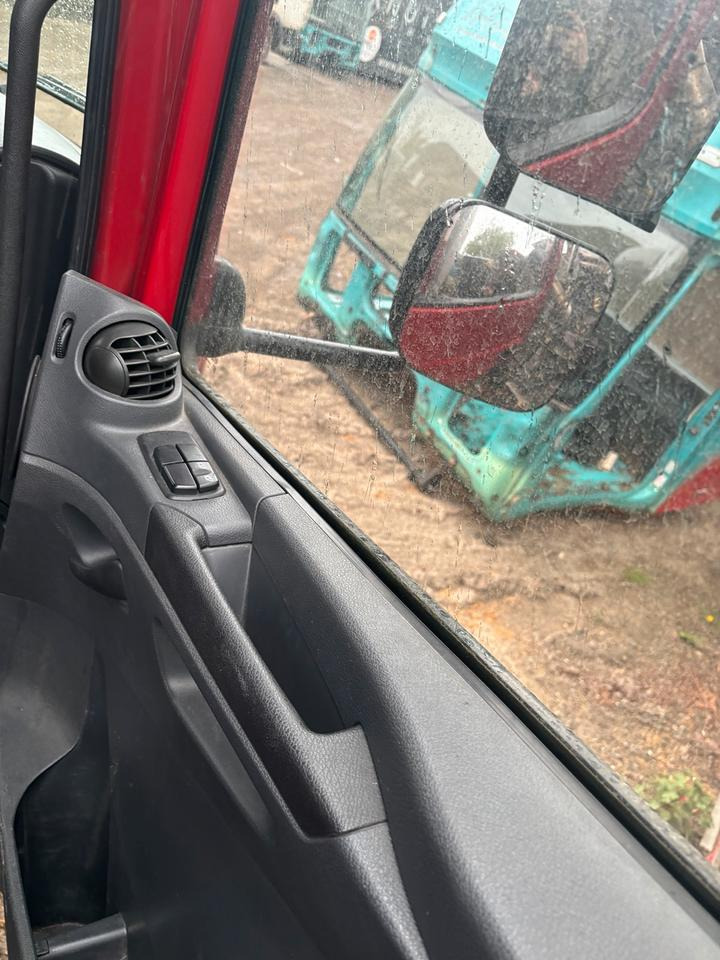 Mercedes Atego 4 EU6 Beifahrertür, Rot, Innenverkleidung, Spiegel - 车门及其零件 适用于 卡车:图3 Mercedes Atego 4 EU6 Beifahrertür, Rot, Innenverkleidung, Spiegel - 车门及其零件 适用于 卡车:图3