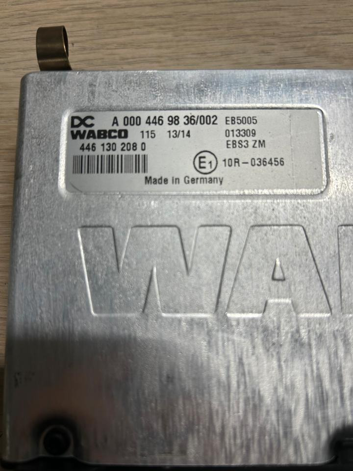 Mercedes Atego 4 EU6 EBS Steuergerät A0004469836 - ECU:图3 Mercedes Atego 4 EU6 EBS Steuergerät A0004469836 - ECU:图3