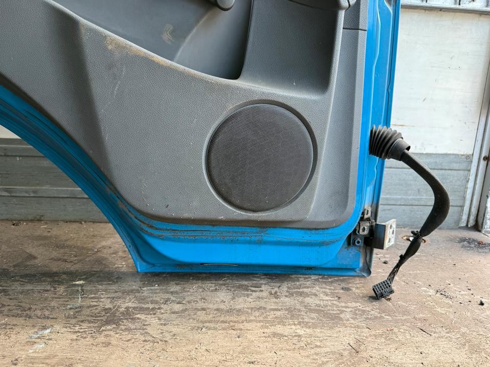 Mercedes Atego Fahrertür Blau Spiegel Innenverkleidung LN 73 - 车门及其零件 适用于 卡车:图4 Mercedes Atego Fahrertür Blau Spiegel Innenverkleidung LN 73 - 车门及其零件 适用于 卡车:图4