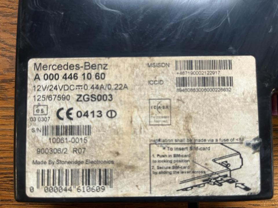 Mercedes-Benz Actros MP4 Tachograph FLEETBOARD A0004461060 - 行车记录仪 适用于 卡车:图2 Mercedes-Benz Actros MP4 Tachograph FLEETBOARD A0004461060 - 行车记录仪 适用于 卡车:图2