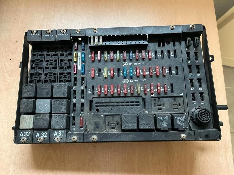Mercedes Benz Actros Sicherungskasten 0015430615 - 保险丝 适用于 卡车:图1 Mercedes Benz Actros Sicherungskasten 0015430615 - 保险丝 适用于 卡车:图1