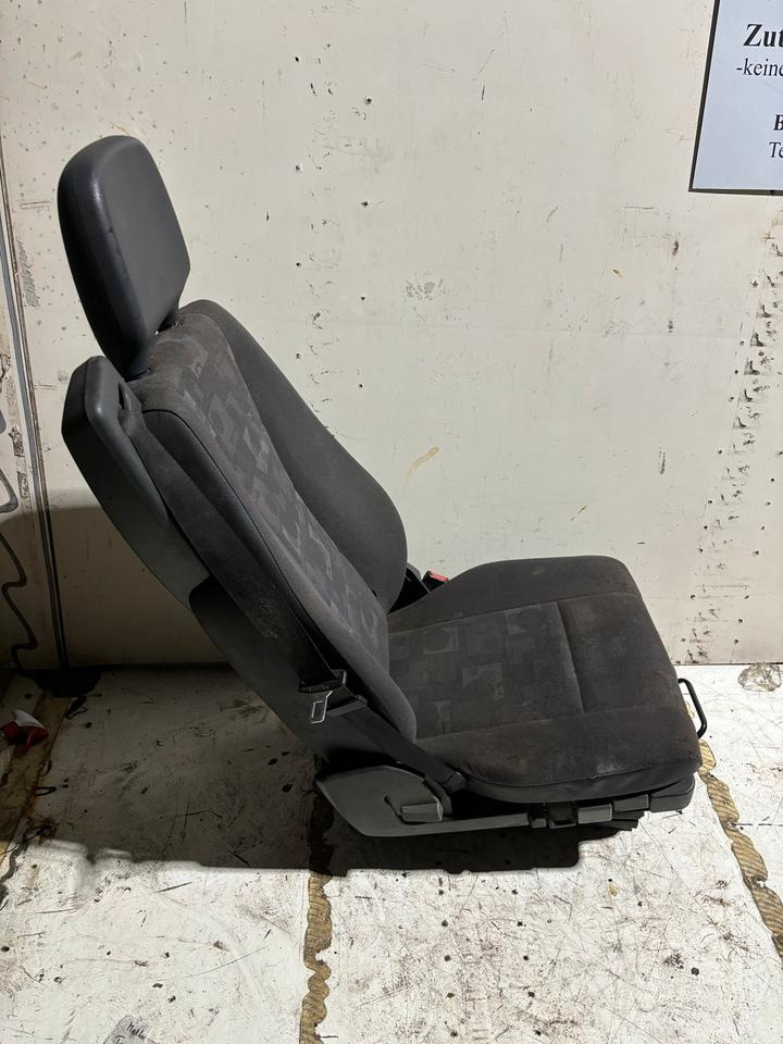 Mercedes-Benz Atego 2 Beifahrersitz mit Luft - 座椅 适用于 卡车:图2 Mercedes-Benz Atego 2 Beifahrersitz mit Luft - 座椅 适用于 卡车:图2