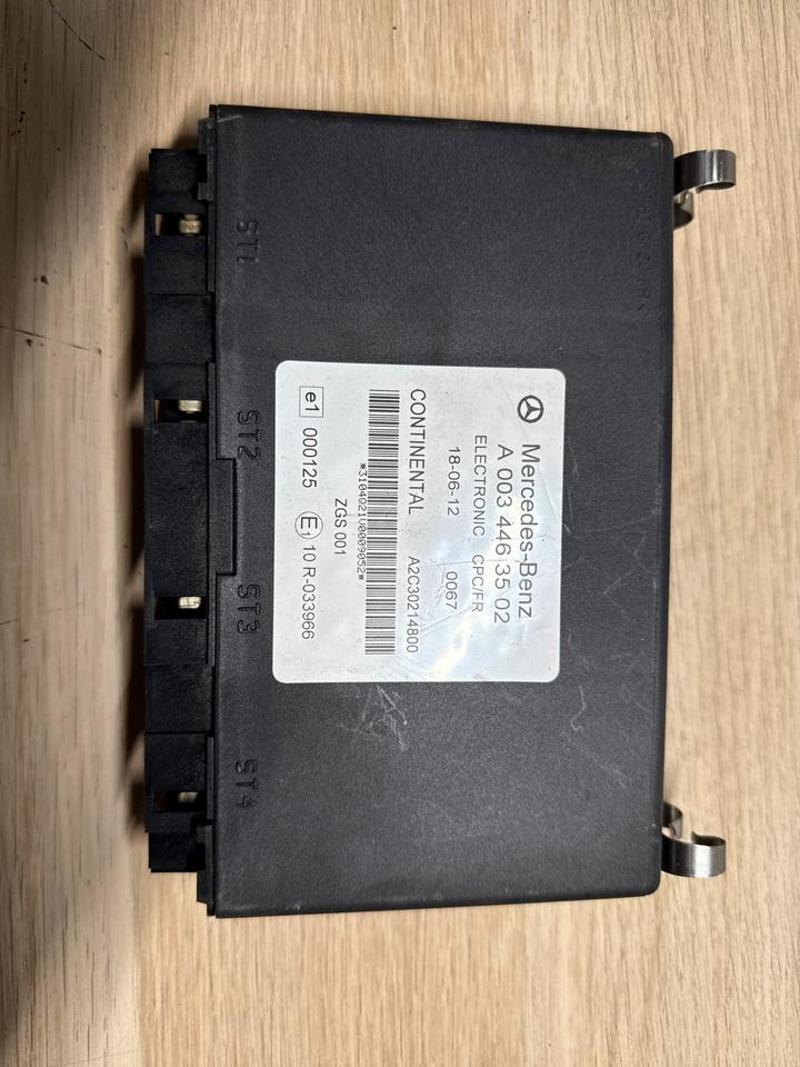 Mercedes-Benz CPC/FR Steuergerät A0034463502 - ECU 适用于 卡车:图2 Mercedes-Benz CPC/FR Steuergerät A0034463502 - ECU 适用于 卡车:图2