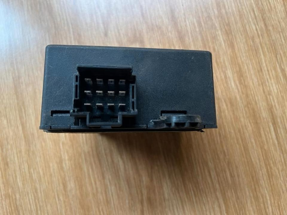 Mercedes Benz Vito W638 Wegfahrsperre Modul 0335456032 - ECU 适用于 卡车:图3 Mercedes Benz Vito W638 Wegfahrsperre Modul 0335456032 - ECU 适用于 卡车:图3