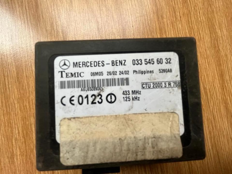 Mercedes Benz Vito W638 Wegfahrsperre Modul 0335456032 - ECU 适用于 卡车:图2 Mercedes Benz Vito W638 Wegfahrsperre Modul 0335456032 - ECU 适用于 卡车:图2