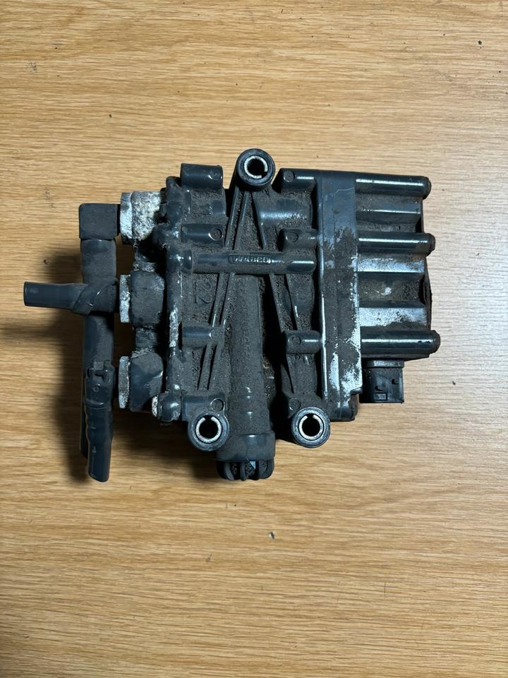 Mercedes Benz WABCO Magnetventil A0013271425 - 制动阀 适用于 卡车:图2 Mercedes Benz WABCO Magnetventil A0013271425 - 制动阀 适用于 卡车:图2