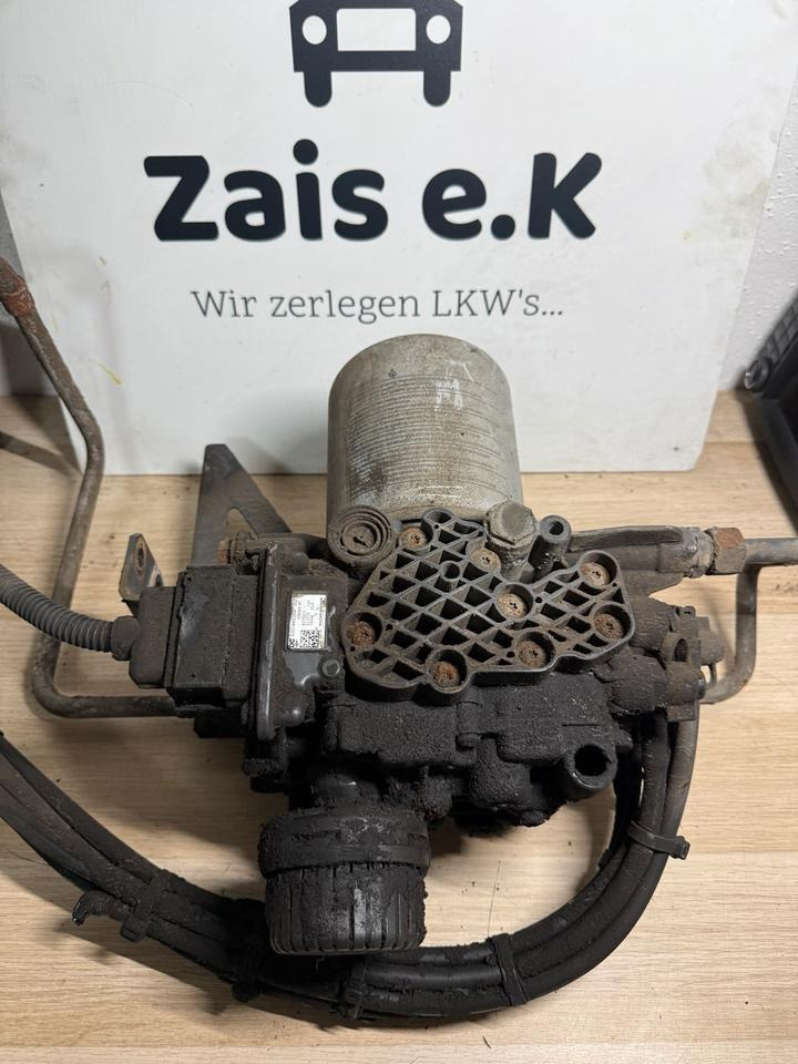 Mercedes KNORR-BREMSE Lufttrockner A0014460264 K078211 - 制动配件 适用于 卡车:图1 Mercedes KNORR-BREMSE Lufttrockner A0014460264 K078211 - 制动配件 适用于 卡车:图1