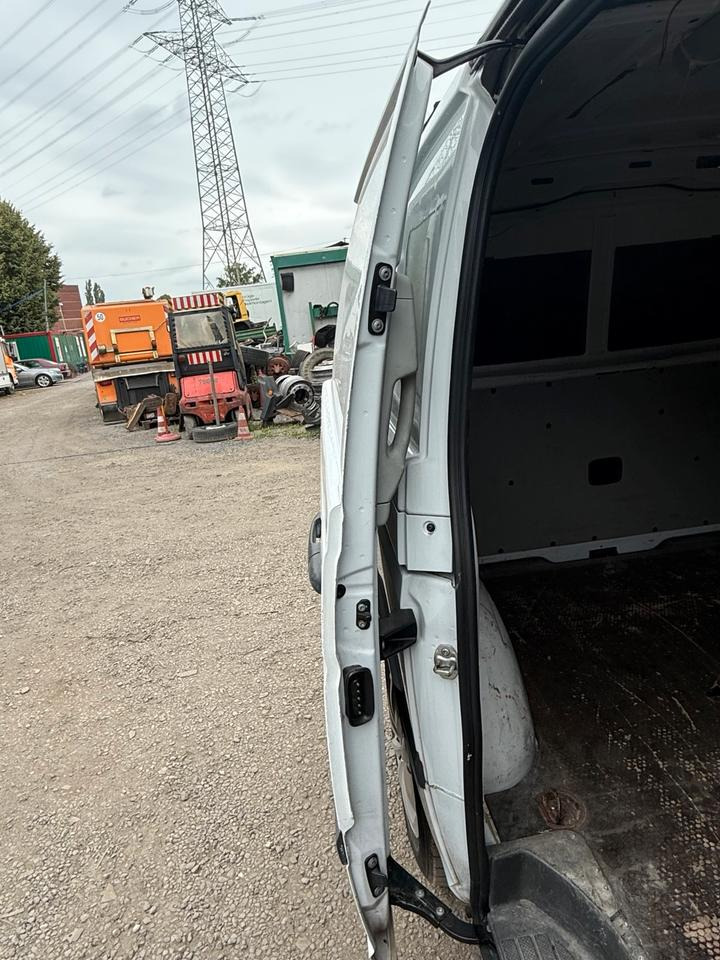 Mercedes VITO Seitentür Schiebetür BJ 2012 - 车门及其零件 适用于 小型货车:图2 Mercedes VITO Seitentür Schiebetür BJ 2012 - 车门及其零件 适用于 小型货车:图2