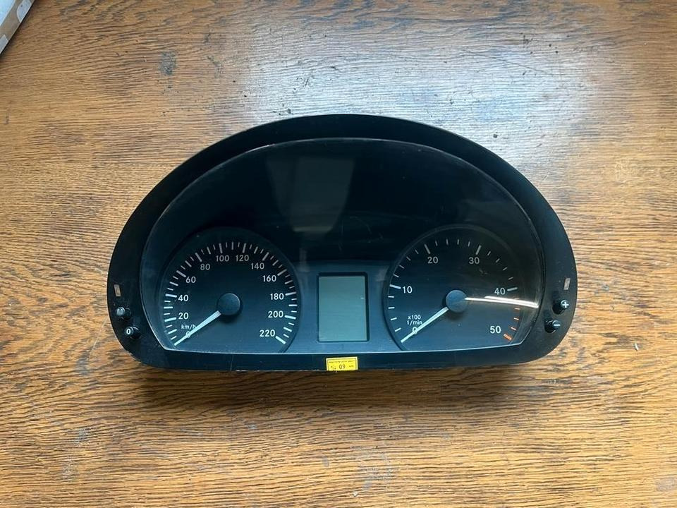 Mercedes Vito Viano W639 Kombiinstrument Tacho A6394464921 - 仪表板 适用于 卡车:图1 Mercedes Vito Viano W639 Kombiinstrument Tacho A6394464921 - 仪表板 适用于 卡车:图1