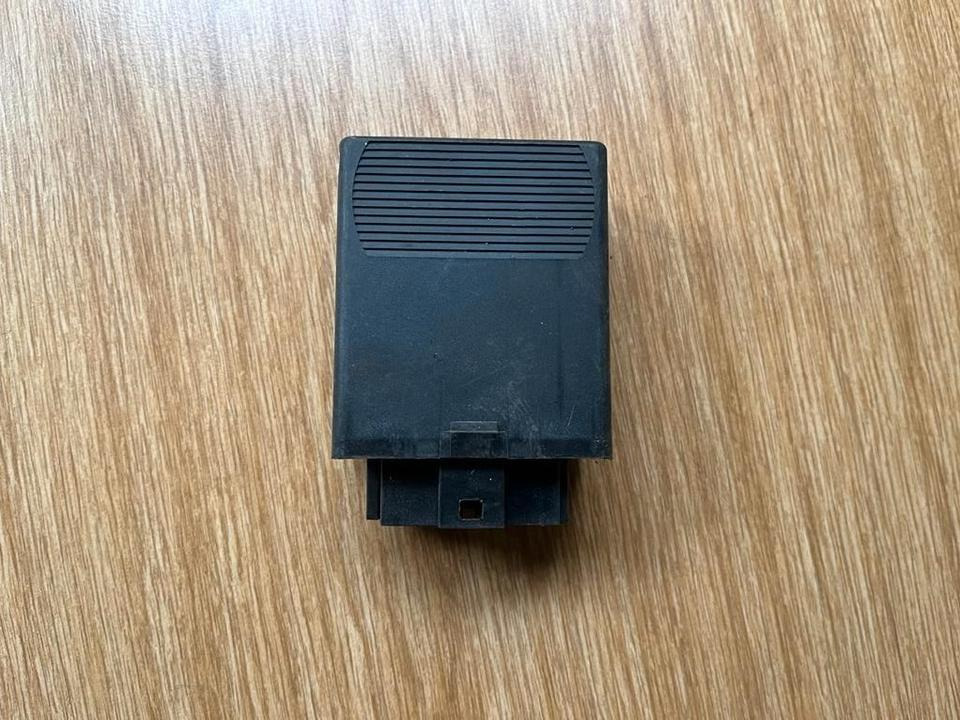 Mercedes W638 Vito Steuergerät Blinkermodul Relais 0165452332 - ECU 适用于 卡车:图4 Mercedes W638 Vito Steuergerät Blinkermodul Relais 0165452332 - ECU 适用于 卡车:图4