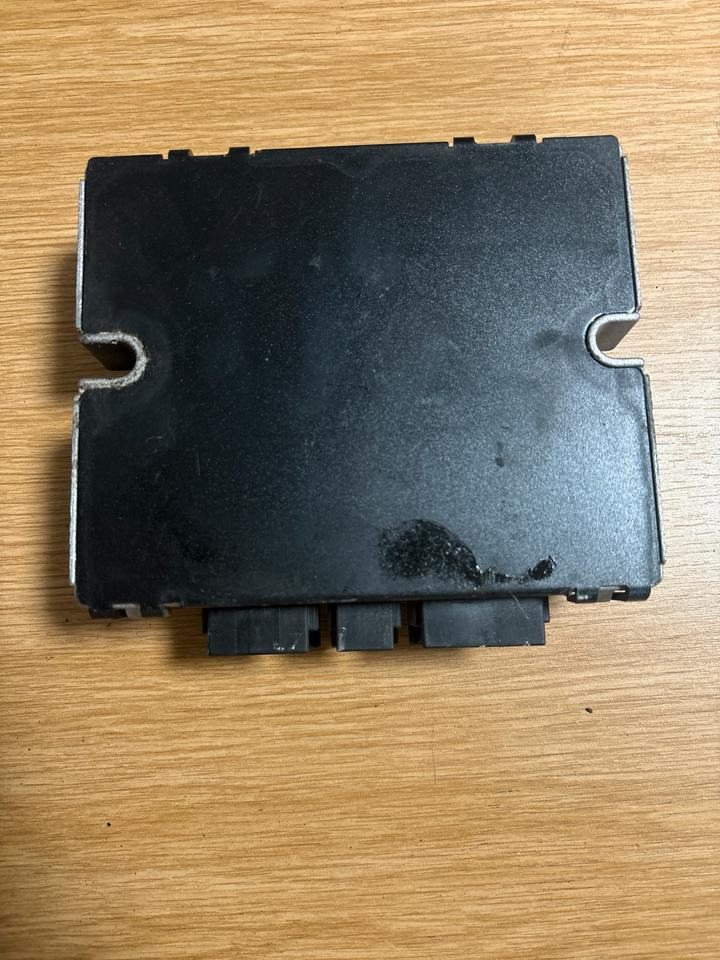 Renault FCU H 24V Beleuchtungssteuergerät 7420753000 - ECU 适用于 卡车:图2 Renault FCU H 24V Beleuchtungssteuergerät 7420753000 - ECU 适用于 卡车:图2