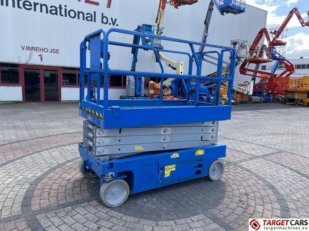 Genie GS-2646 Electric Scissor Work Lift 992cm - 剪式升降机:图1 Genie GS-2646 Electric Scissor Work Lift 992cm - 剪式升降机:图1