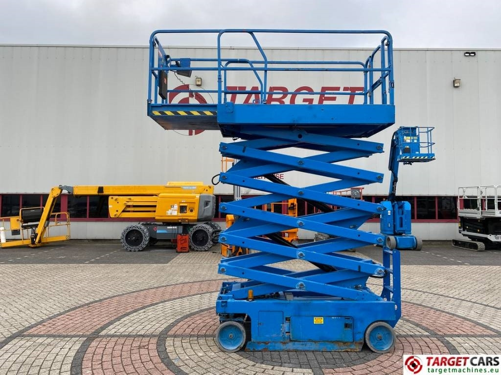 Genie GS-4047 Electric Scissor Work Lift 1389cm  - 剪式升降机:图5 Genie GS-4047 Electric Scissor Work Lift 1389cm  - 剪式升降机:图5