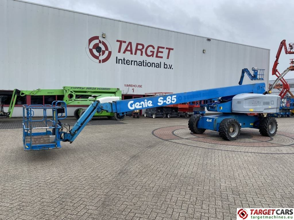 Genie S-85 Telescopic 4x4 Diesel Boom Work Lift 2791cm - 伸缩臂:图1 Genie S-85 Telescopic 4x4 Diesel Boom Work Lift 2791cm - 伸缩臂:图1