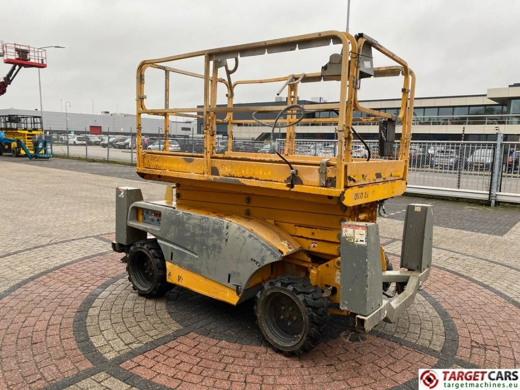 Haulotte Compact 12DX Diesel 4x4 Scissor Work Lift 1206cm - 剪式升降机:图2 Haulotte Compact 12DX Diesel 4x4 Scissor Work Lift 1206cm - 剪式升降机:图2