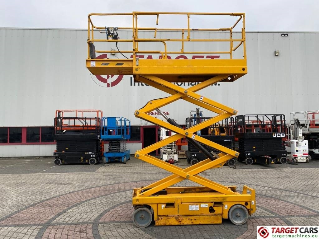 Haulotte Compact 8 Electric Scissor Work Lift 818cm - 剪式升降机:图5 Haulotte Compact 8 Electric Scissor Work Lift 818cm - 剪式升降机:图5