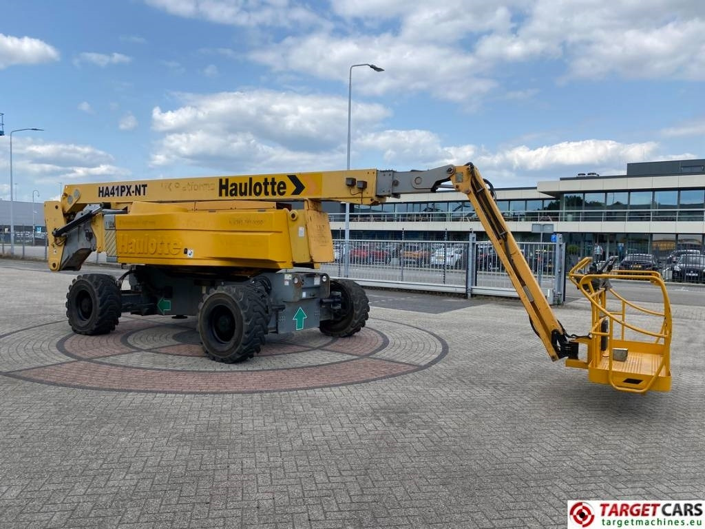 Haulotte HA41PX NT Diesel 4x4 Articulated Boom Lift 4100cm - 铰接臂:图2 Haulotte HA41PX NT Diesel 4x4 Articulated Boom Lift 4100cm - 铰接臂:图2