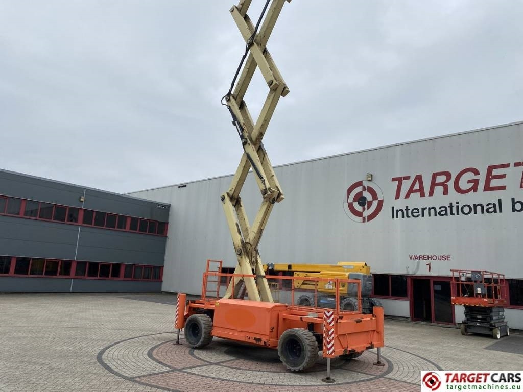 剪式升降机 Holland Lift B195DL-25 Diesel 4x4 Scissor Work Lift 2150cm：图30