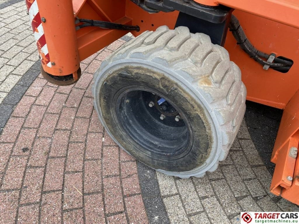 剪式升降机 Holland Lift B195DL-25 Diesel 4x4 Scissor Work Lift 2150cm：图21