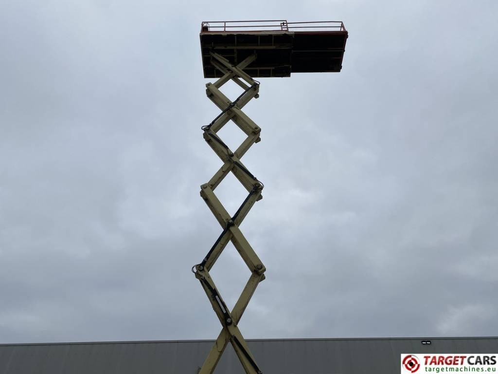 剪式升降机 Holland Lift B195DL-25 Diesel 4x4 Scissor Work Lift 2150cm：图29